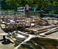 一大車室外健身器材有序分配的各鄉鎮