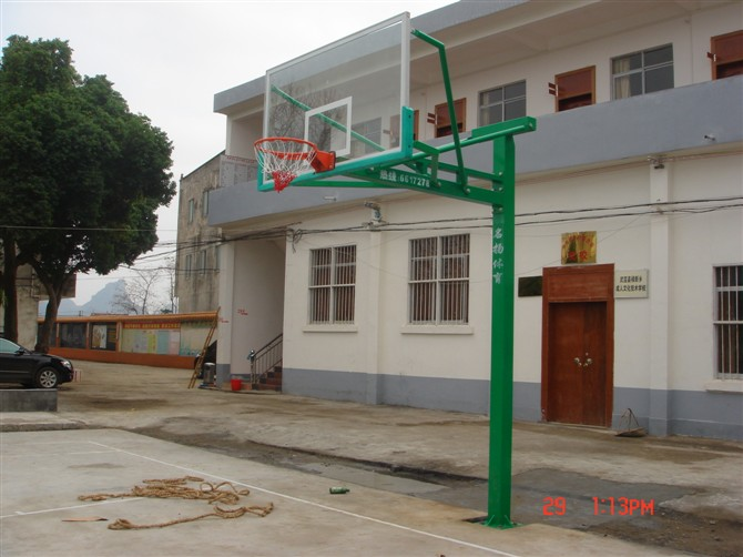 籃球架報(bào)價(jià)-籃球架廠家-籃球架圖片-籃球架高度-成冠體育