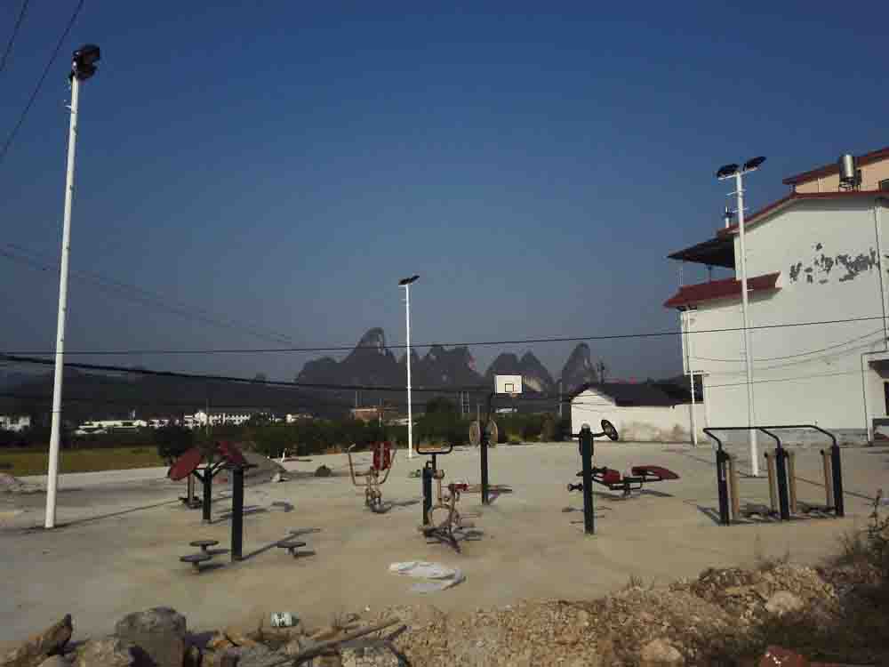 燈桿圖片-燈桿價格-燈桿批發-太陽能路燈直銷-成冠體育