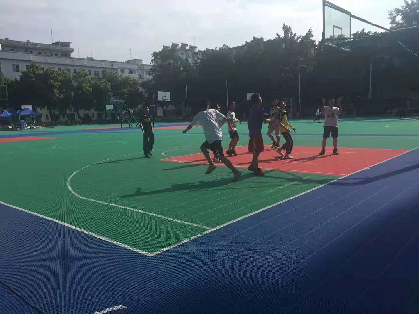 懸浮地板廠家-拼裝地板施工-幼兒園拼裝地板-拼裝地板批發-成冠體育